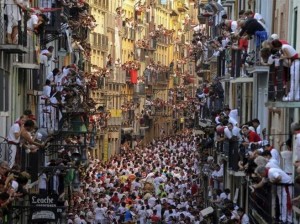 Pedro Amestre foto espectacular del encierro de pamplona- san fermin, pamplona balcon, pamplona balconies